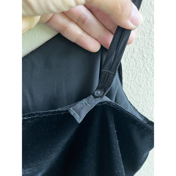 Gap Velvet like cami top - Picture 6 of 6